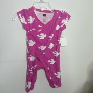 Tea collection baby girls romper size 0 to 3 months EUC